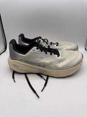 Altra Experience flow 3 Men's 10.5 White and Black Road-Running Sneakers S5